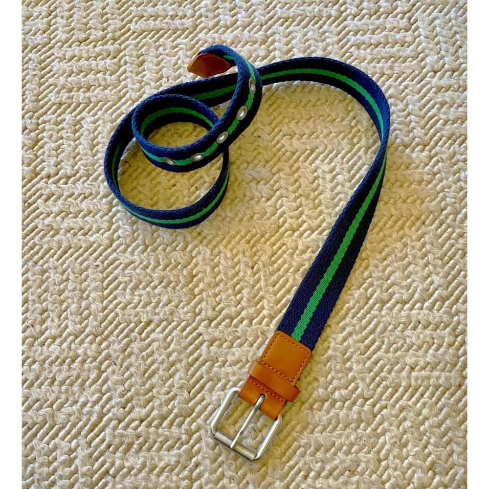 Tri-stripe Belt with leather and metal buckle
